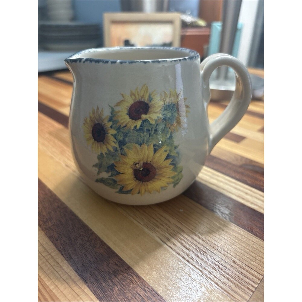 Vintage 2004 Home And Garden Party Stoneware Creamer Sunflower Bee  USA Made.